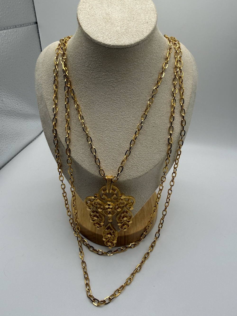 Vintage Trifari Runway Statement Necklace | Oversized Gold Tone Pendant | 18–30”
